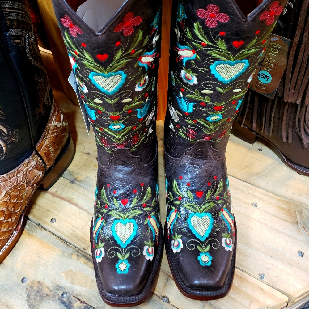 Chocolate brown heart boot